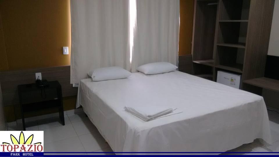 Topazio Park Hotel Afranio Exteriör bild